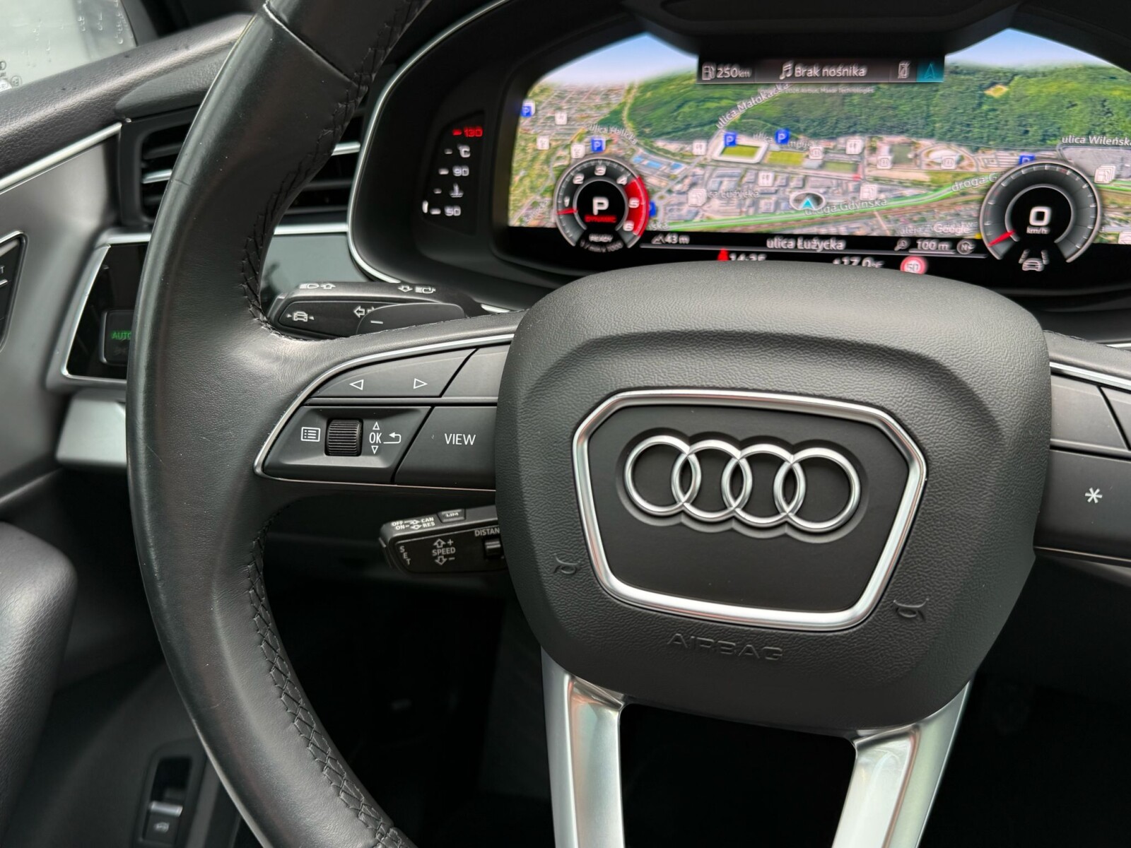 Audi Q7 - zdjęcie 30