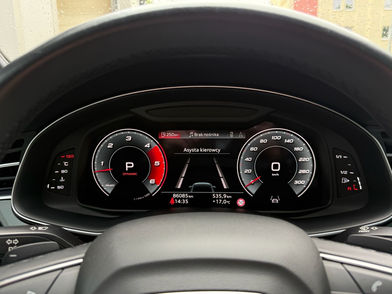 Audi Q7 - zdjęcie 32