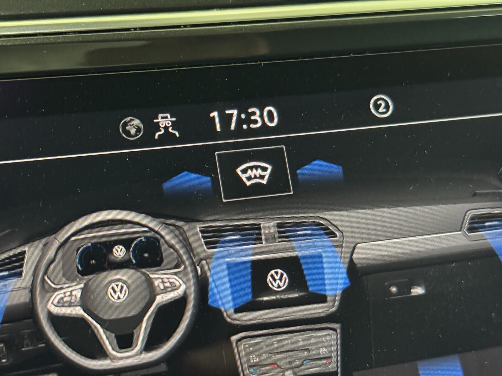 Volkswagen Tiguan - zdjęcie 33
