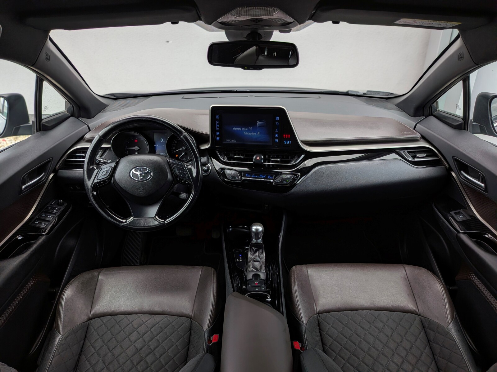 Toyota C-HR - zdjęcie 11