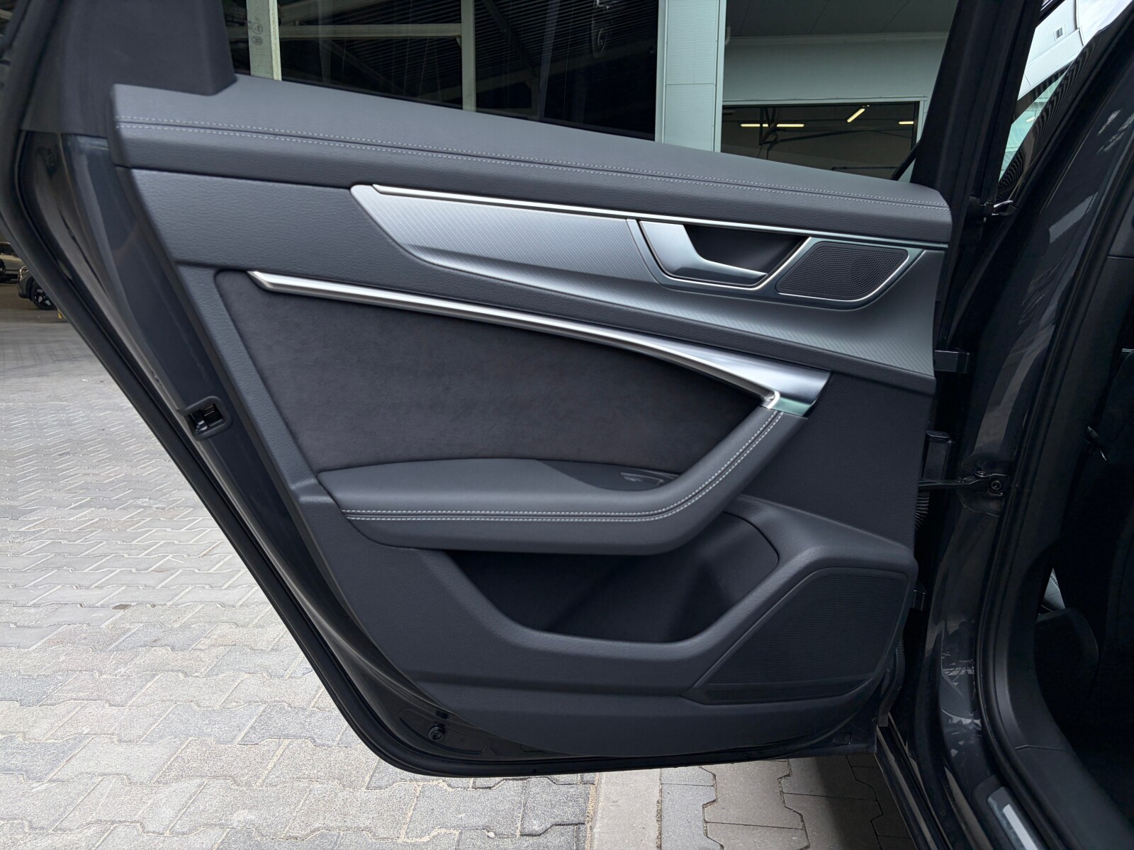 Audi A6 Limousine TFSI e - zdjęcie 23
