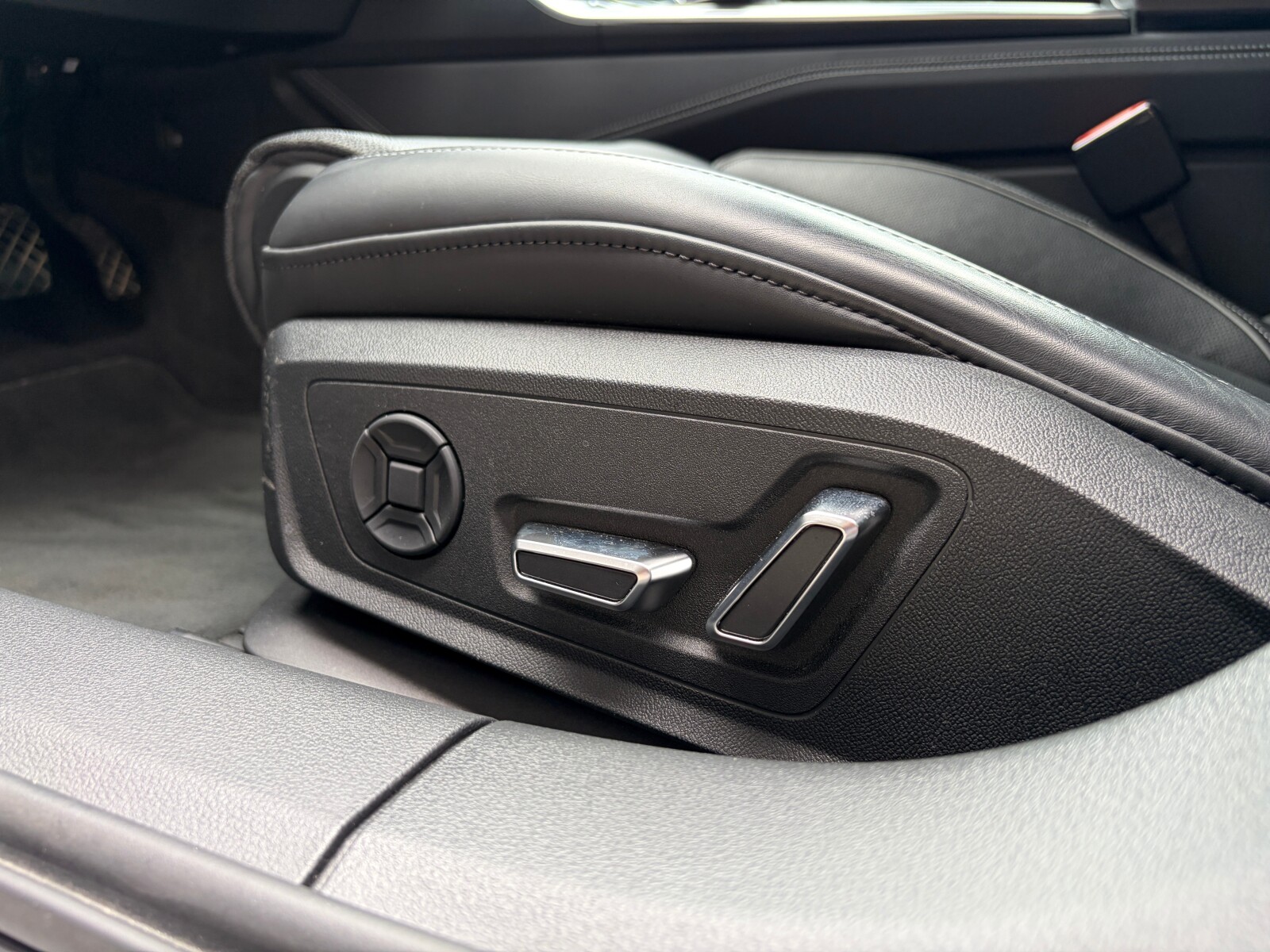 Audi A6 Limousine TFSI e - zdjęcie 11