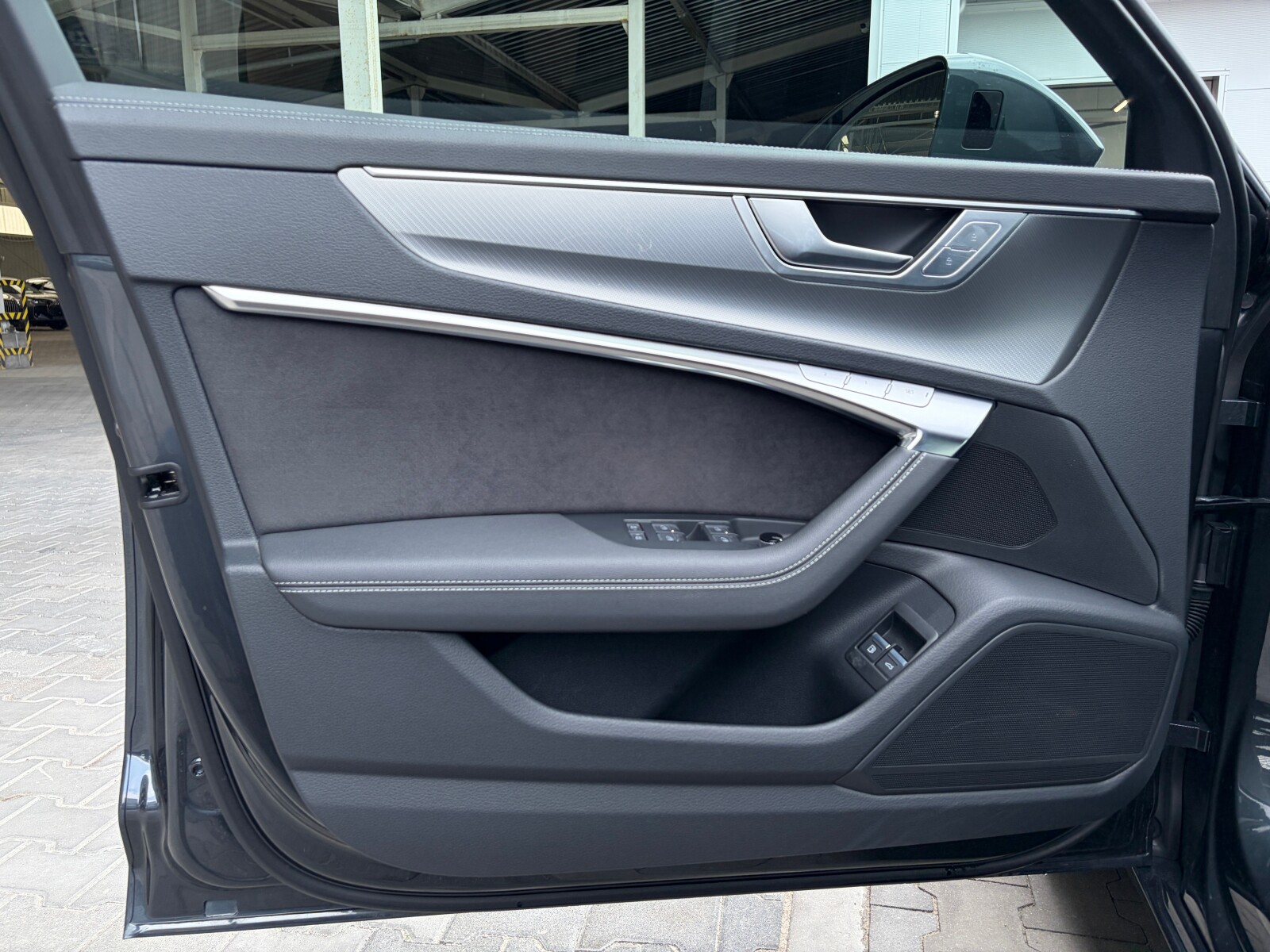 Audi A6 Limousine TFSI e - zdjęcie 9