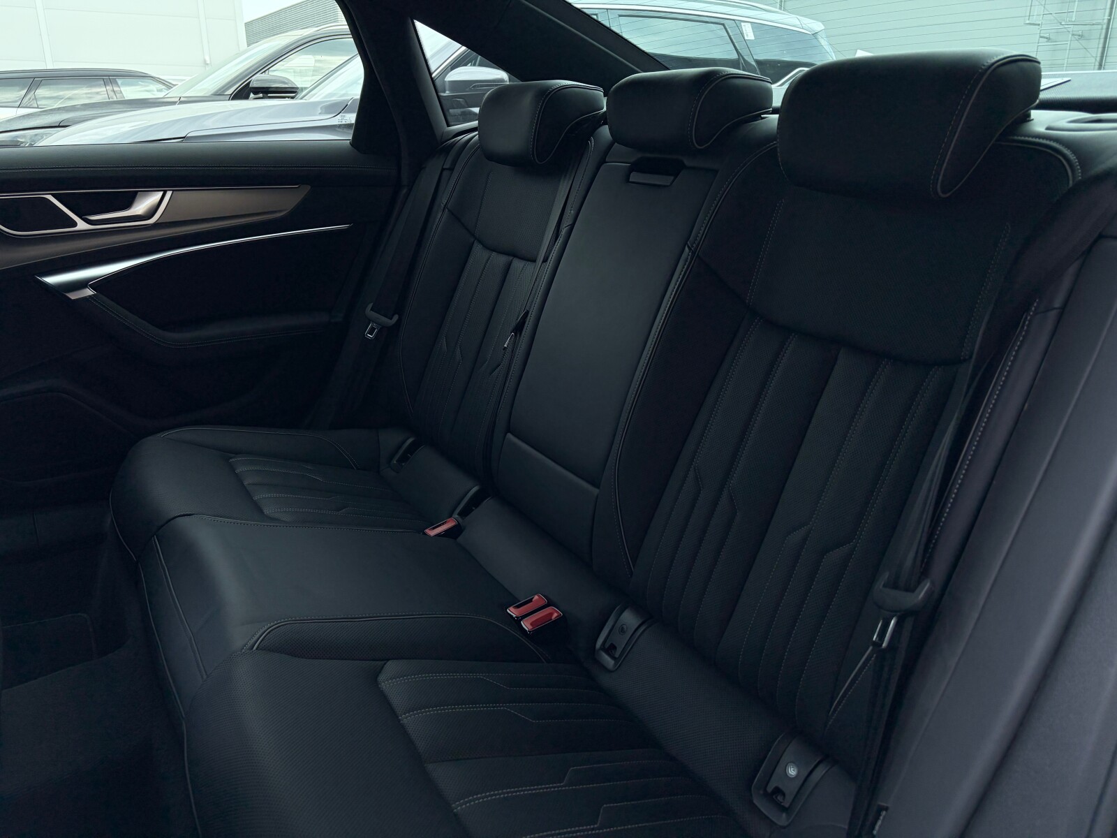 Audi A6 Limousine TFSI e - zdjęcie 25