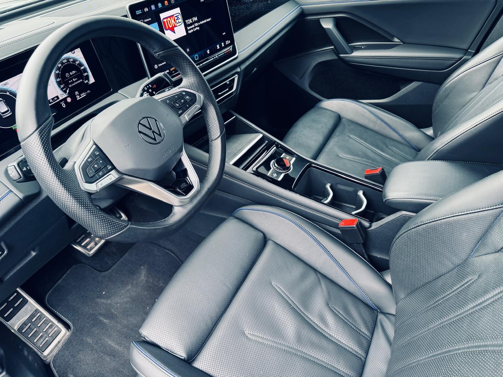 Volkswagen Tiguan - zdjęcie 14