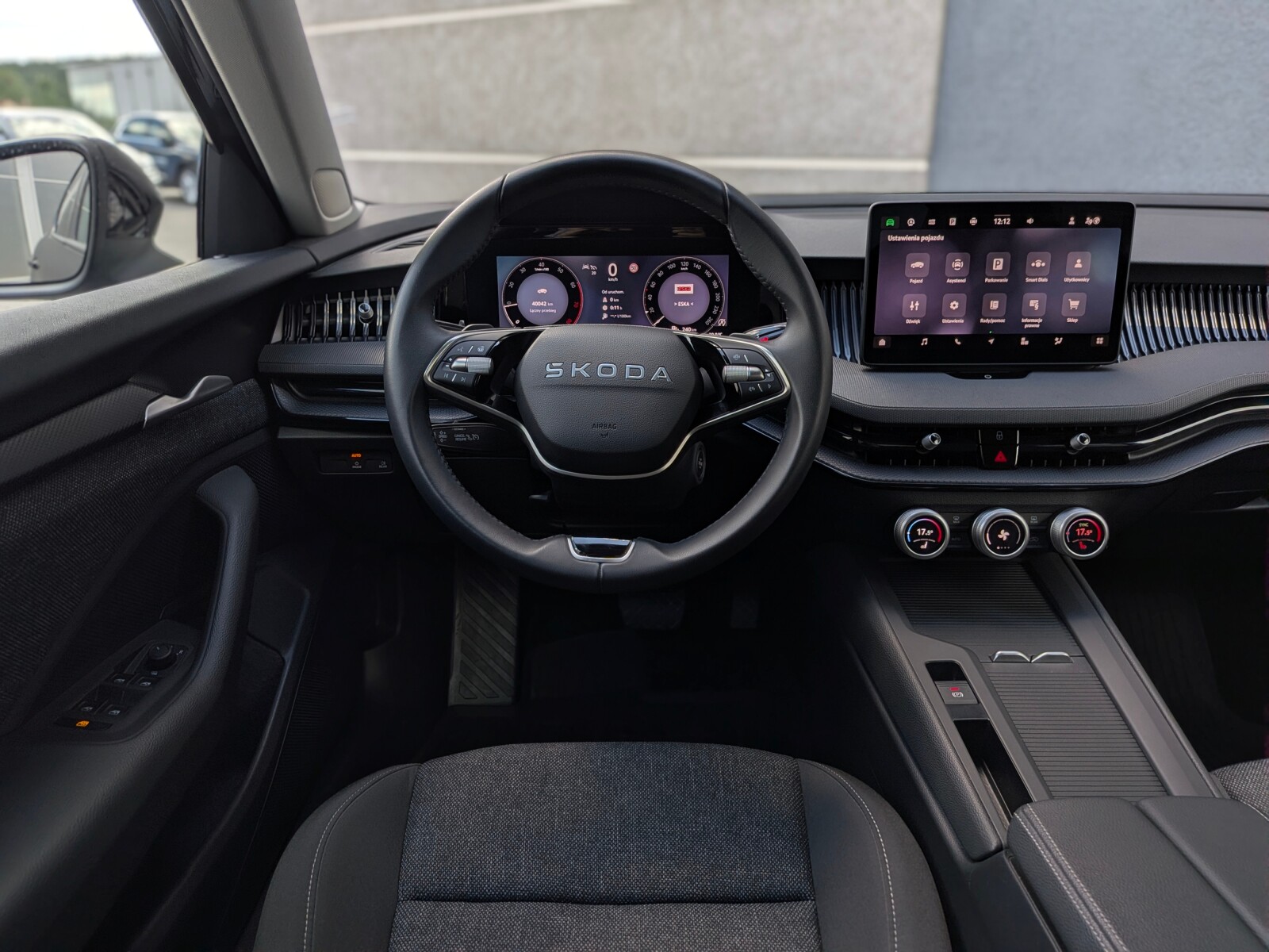 Škoda Superb - zdjęcie 16