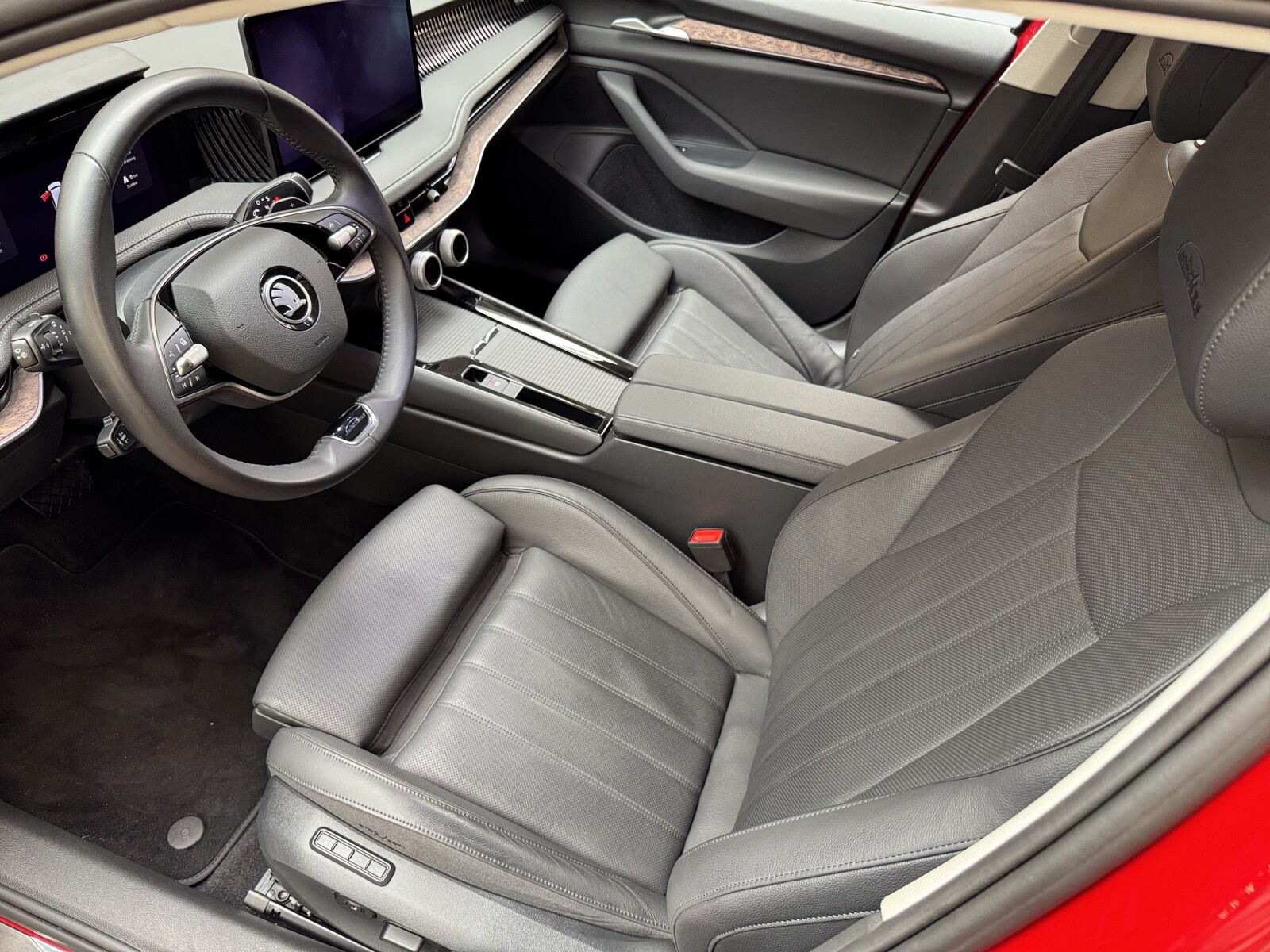 Škoda Superb Combi - zdjęcie 11