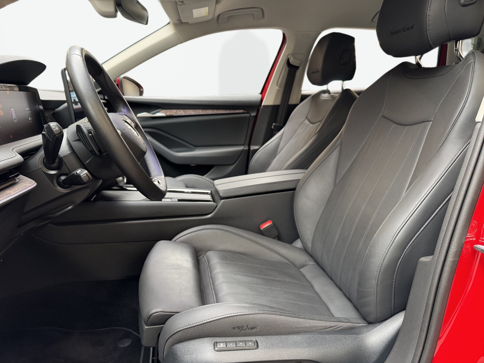 Škoda Superb Combi - zdjęcie 10