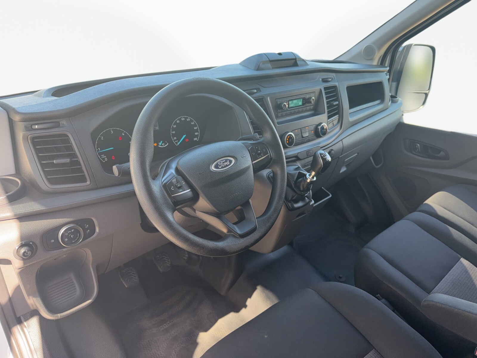 Ford Transit - zdjęcie 9