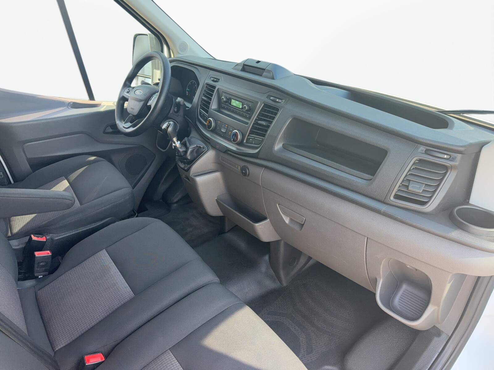 Ford Transit - zdjęcie 35