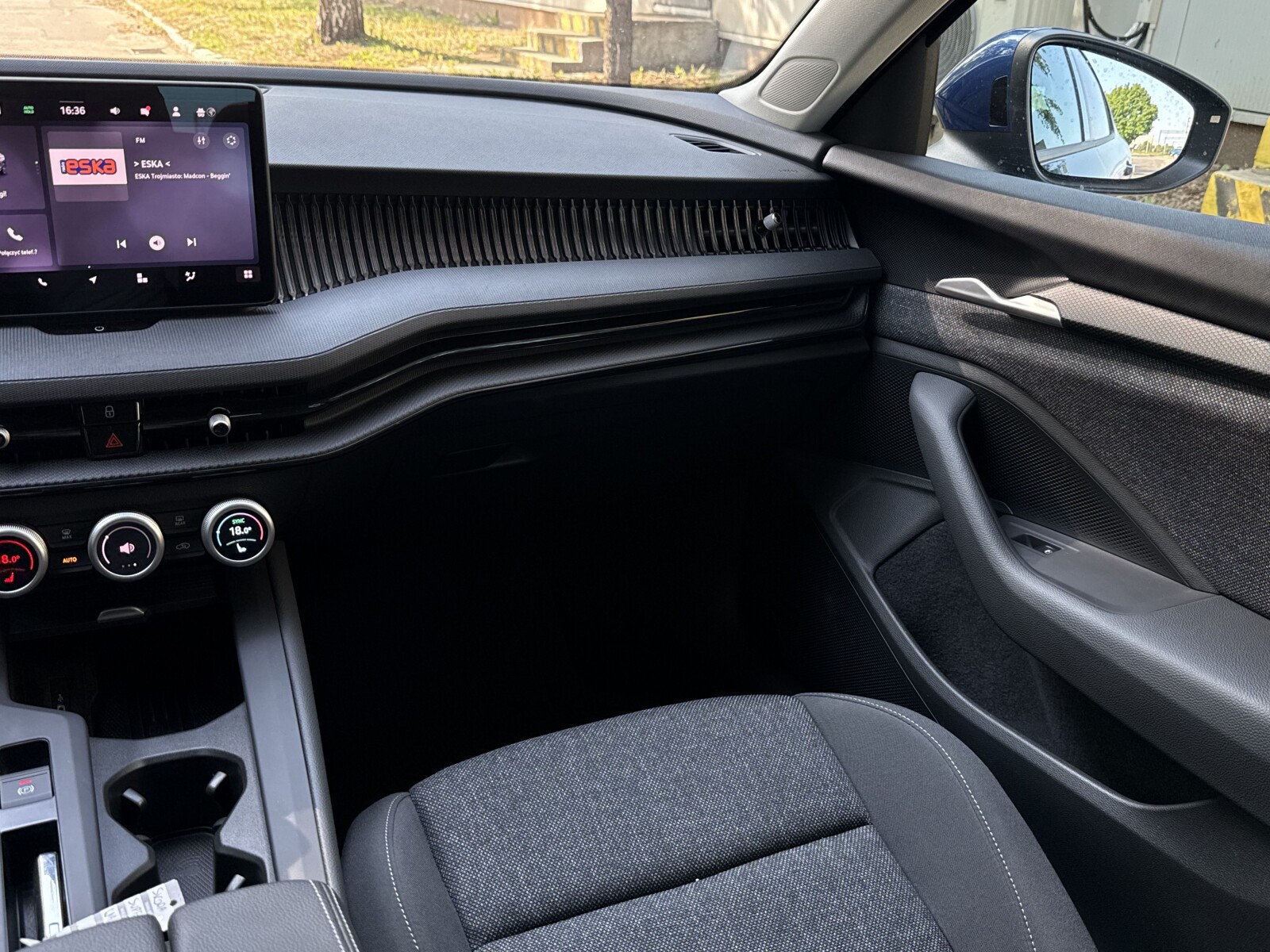 Škoda Superb - zdjęcie 11