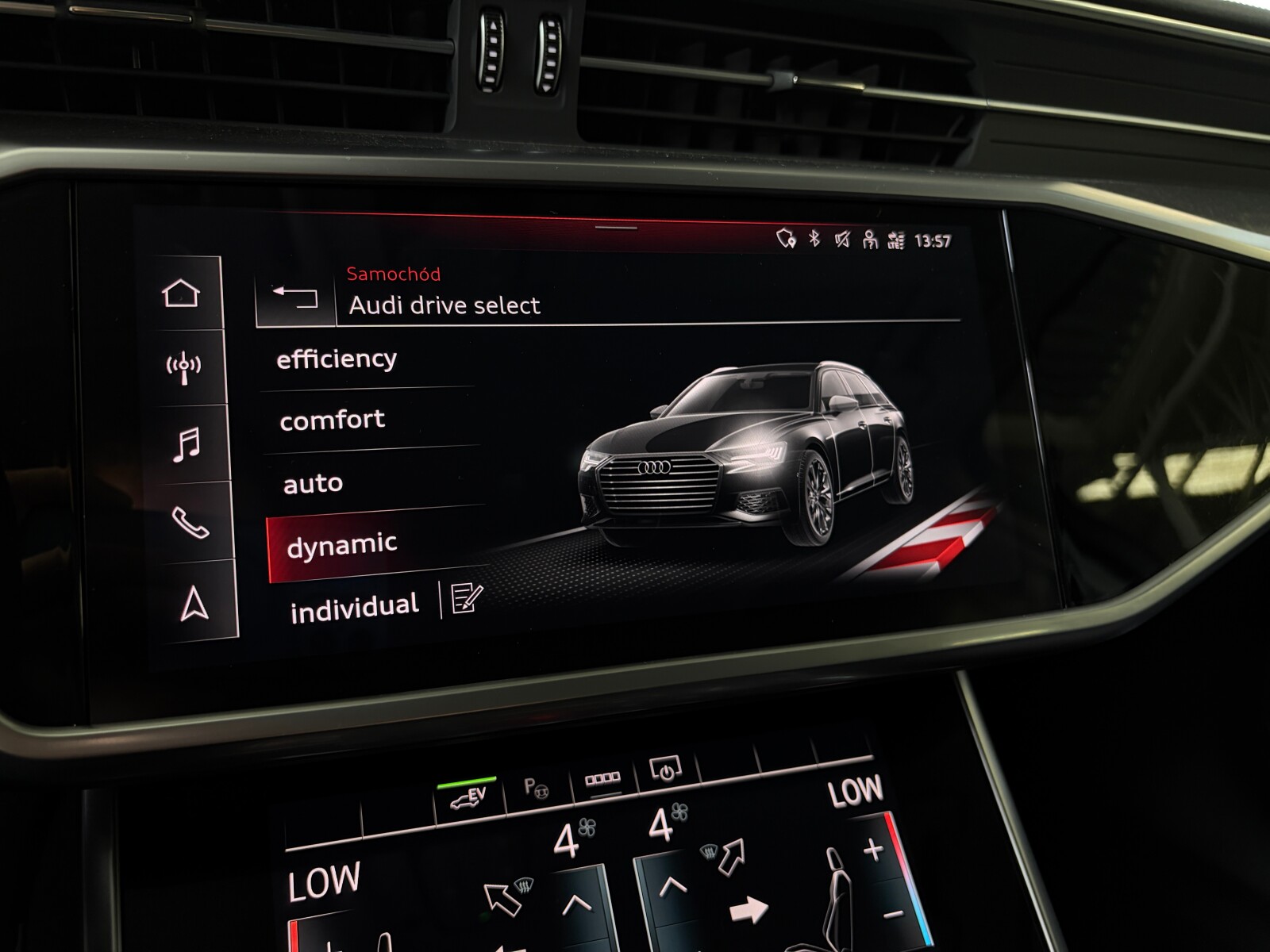 Audi A6 Avant TFSI e - zdjęcie 30