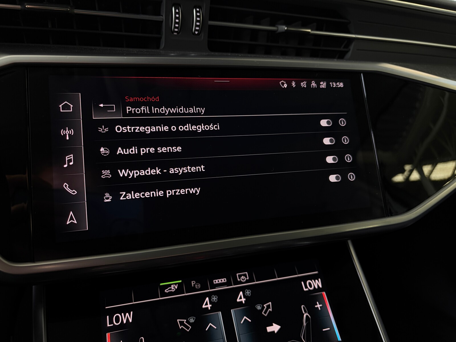 Audi A6 Avant TFSI e - zdjęcie 33