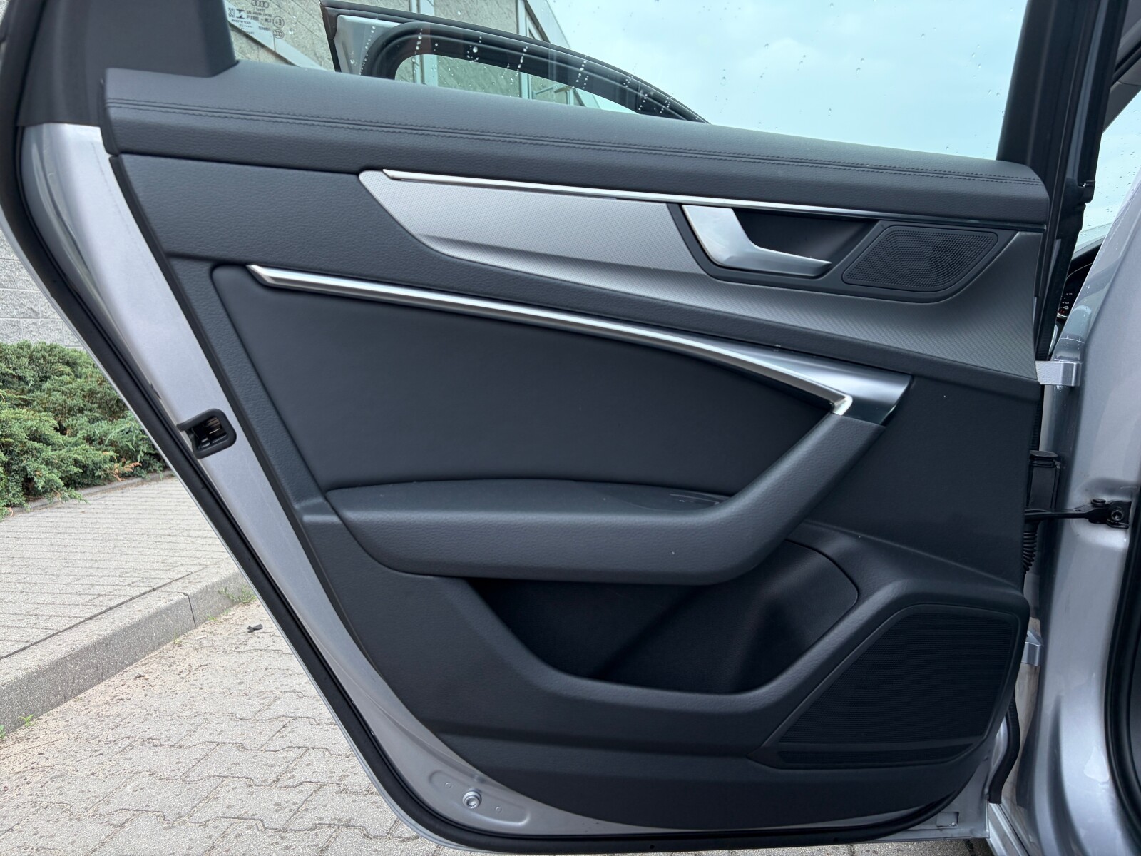 Audi A6 Avant TFSI e - zdjęcie 21