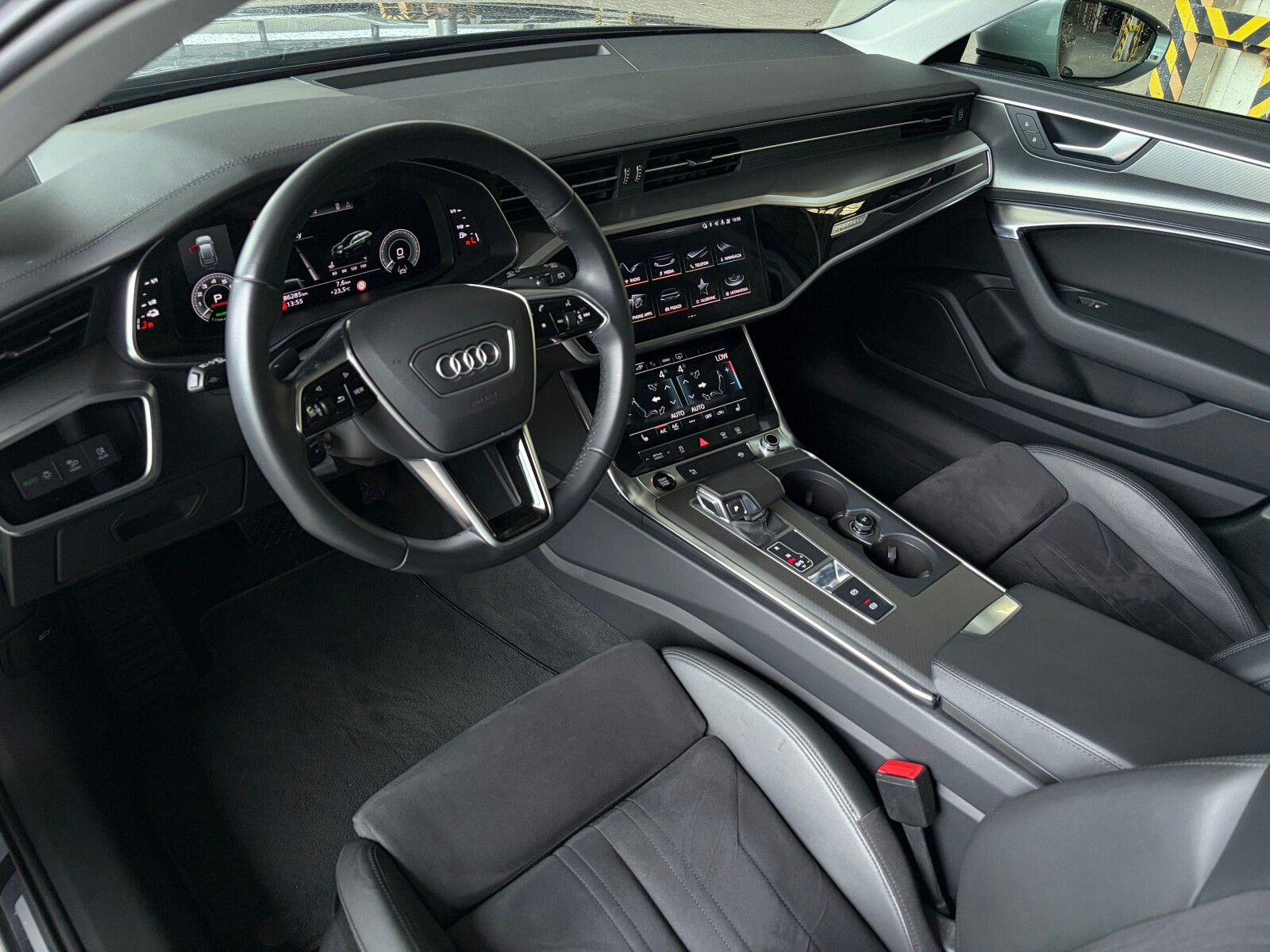 Audi A6 Avant TFSI e - zdjęcie 12
