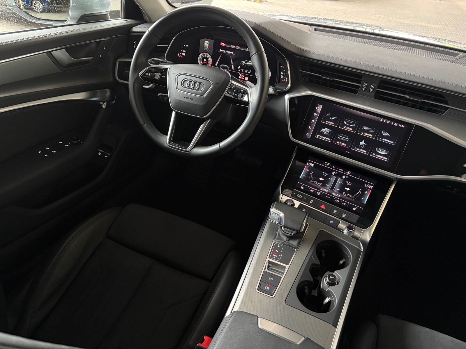 Audi A6 Avant TFSI e - zdjęcie 16