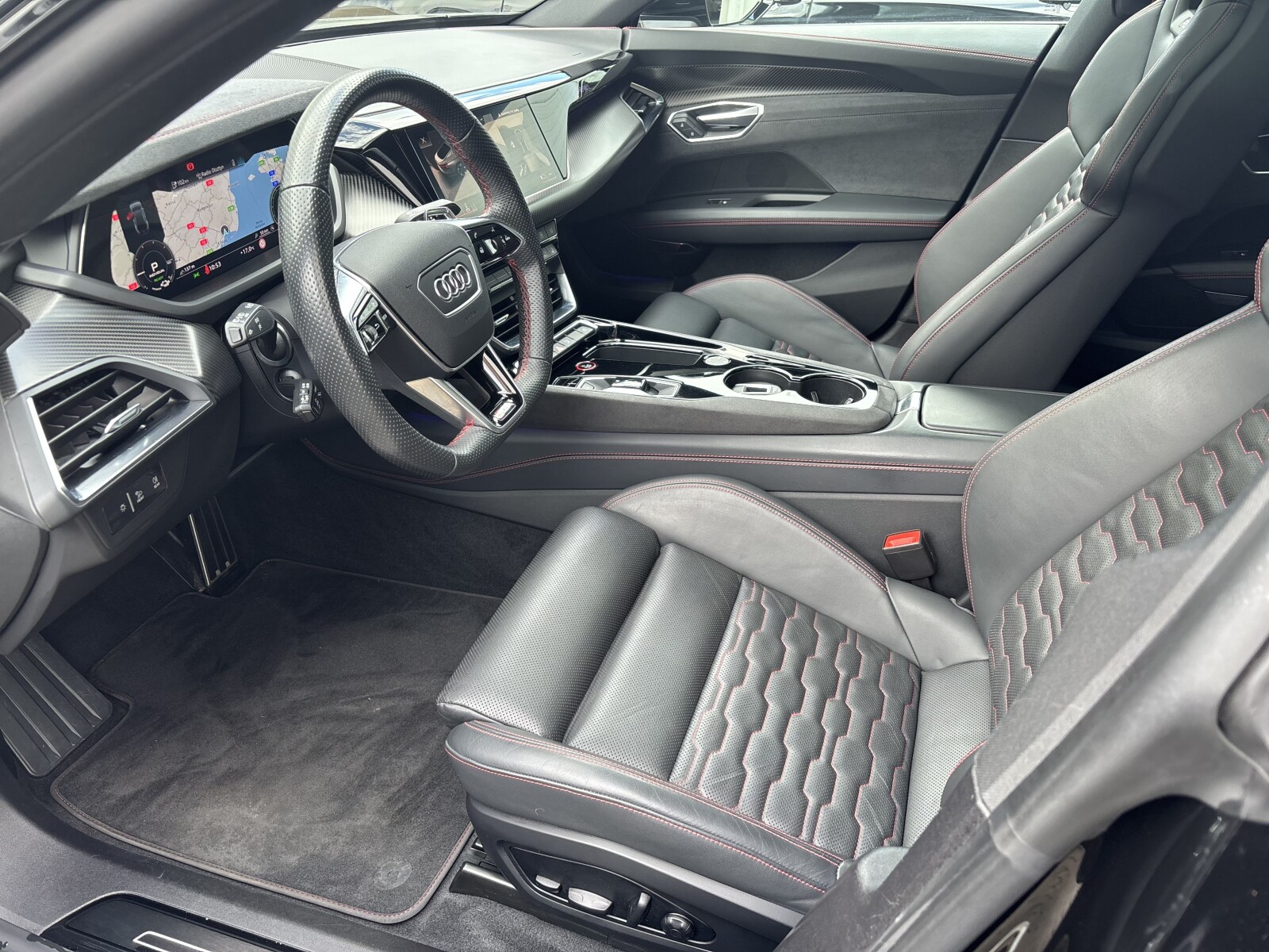Audi RS e-tron GT - zdjęcie 15