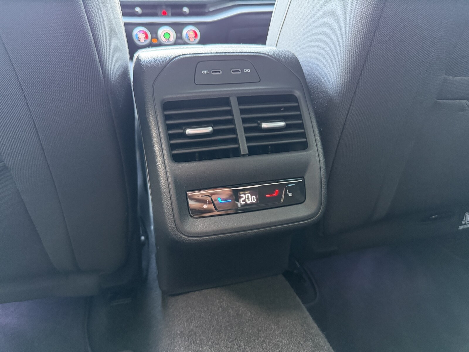 Škoda Superb - zdjęcie 36