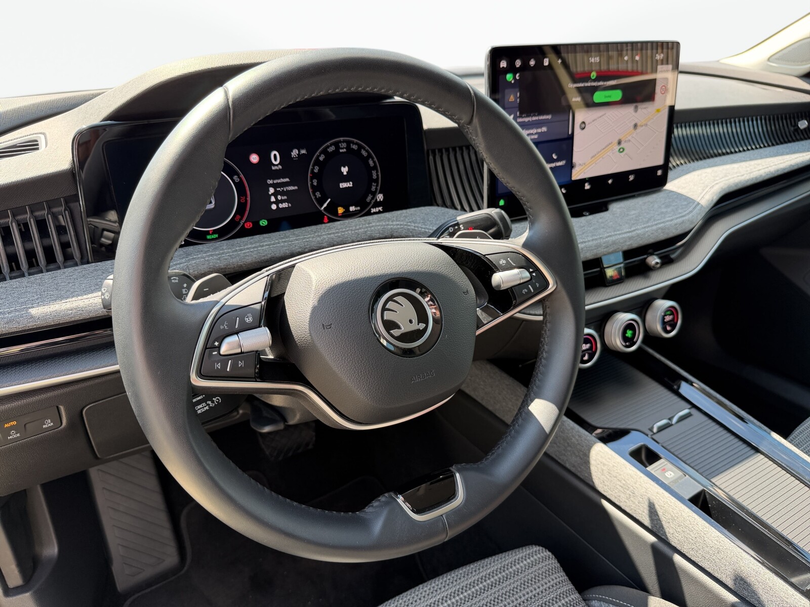 Škoda Superb - zdjęcie 11
