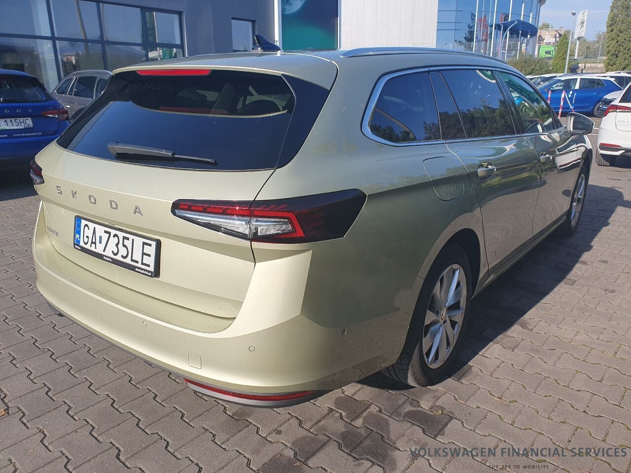 Škoda Superb - zdjęcie 4