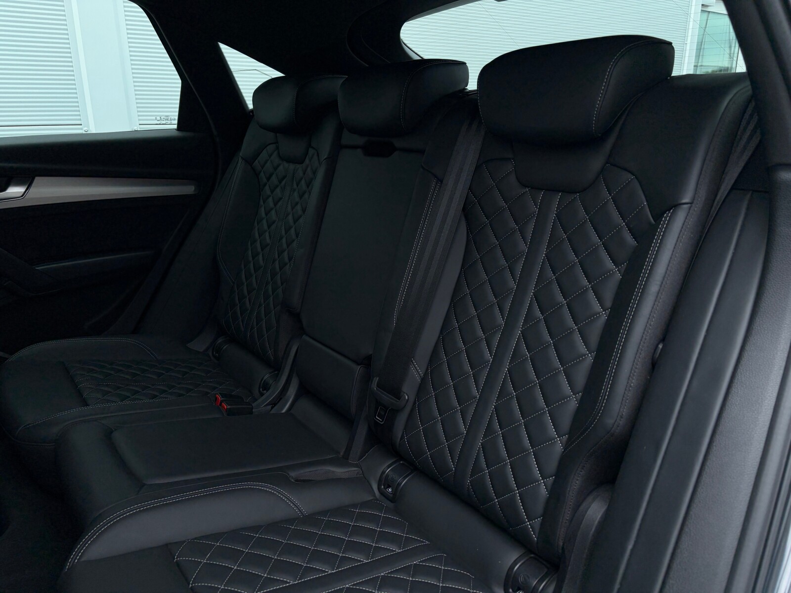 Audi Q5 Sportback - zdjęcie 25