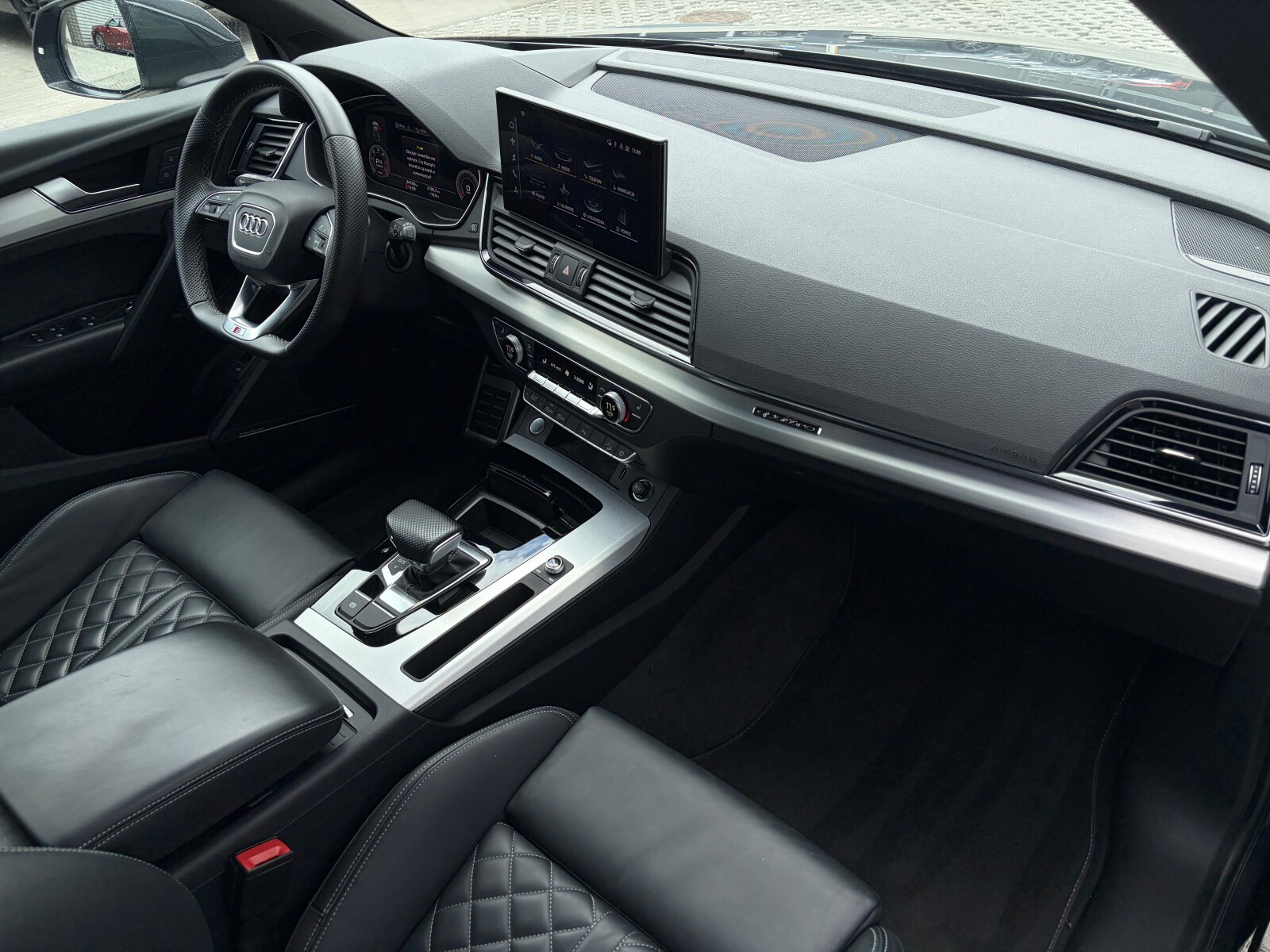 Audi Q5 Sportback - zdjęcie 21
