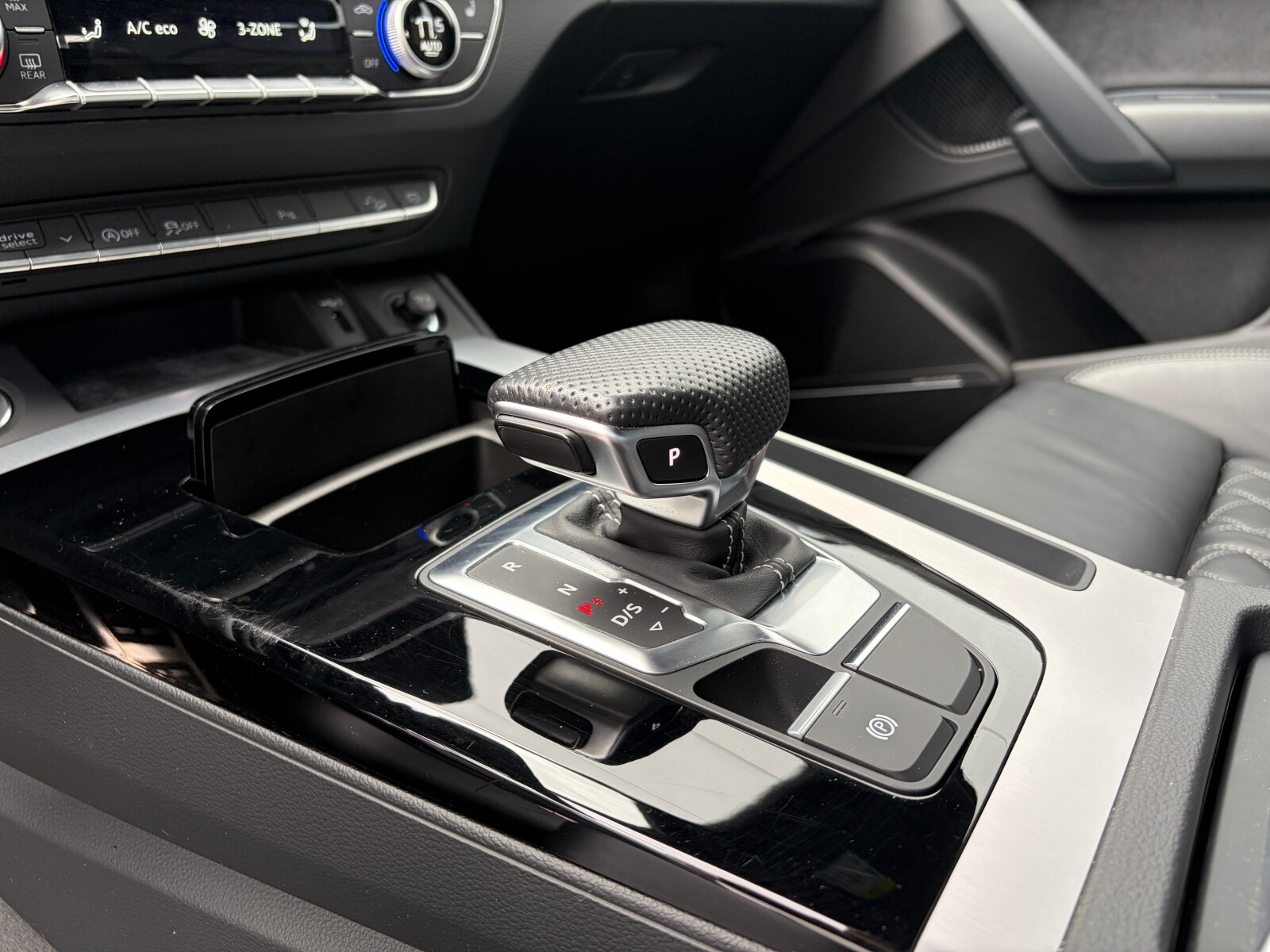 Audi Q5 Sportback - zdjęcie 19