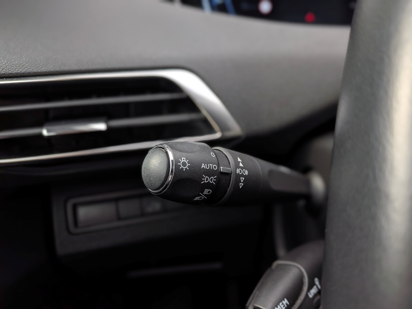 Peugeot 3008 - zdjęcie 19