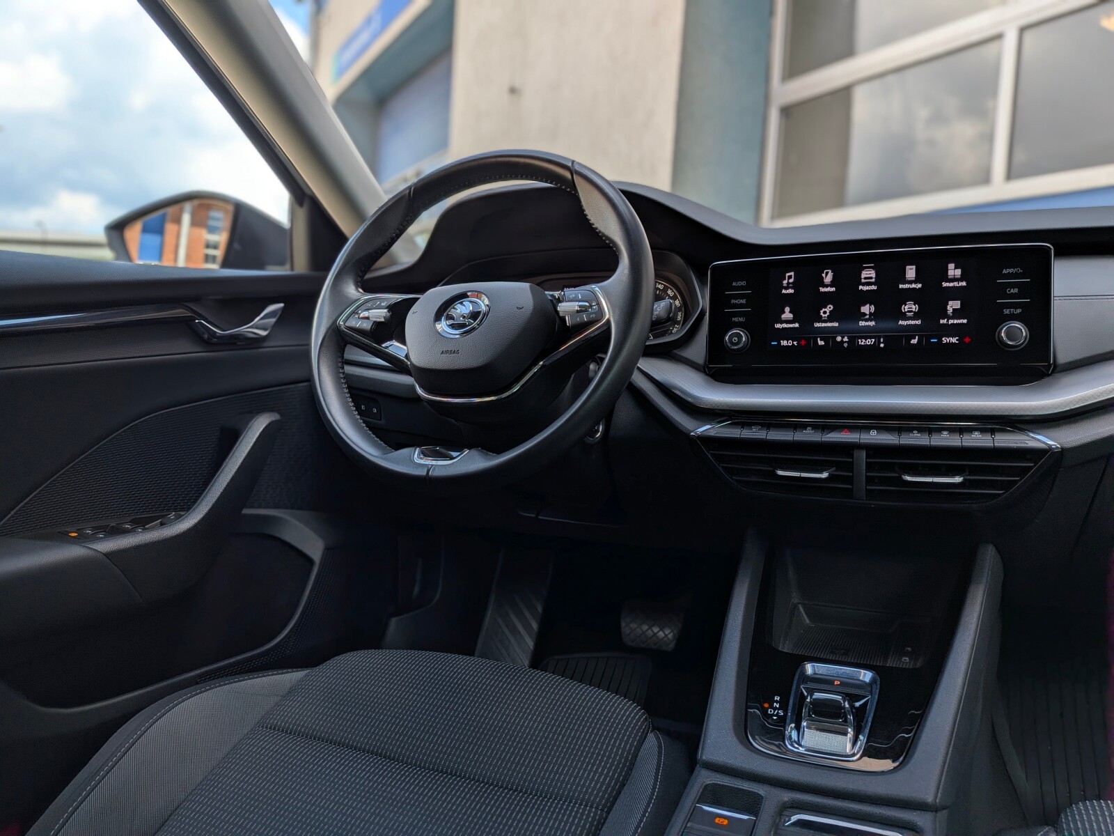 Škoda Octavia Combi - zdjęcie 13