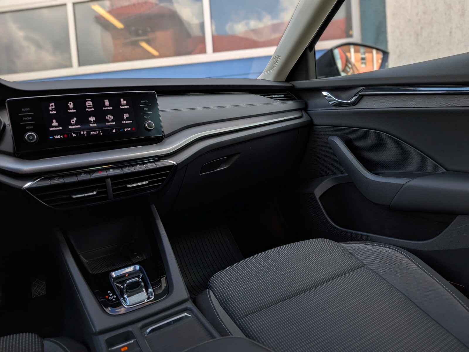 Škoda Octavia Combi - zdjęcie 14