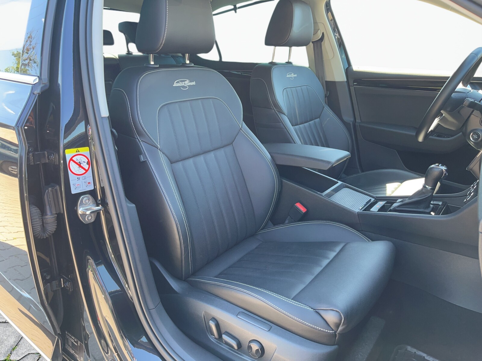 Škoda Superb - zdjęcie 38