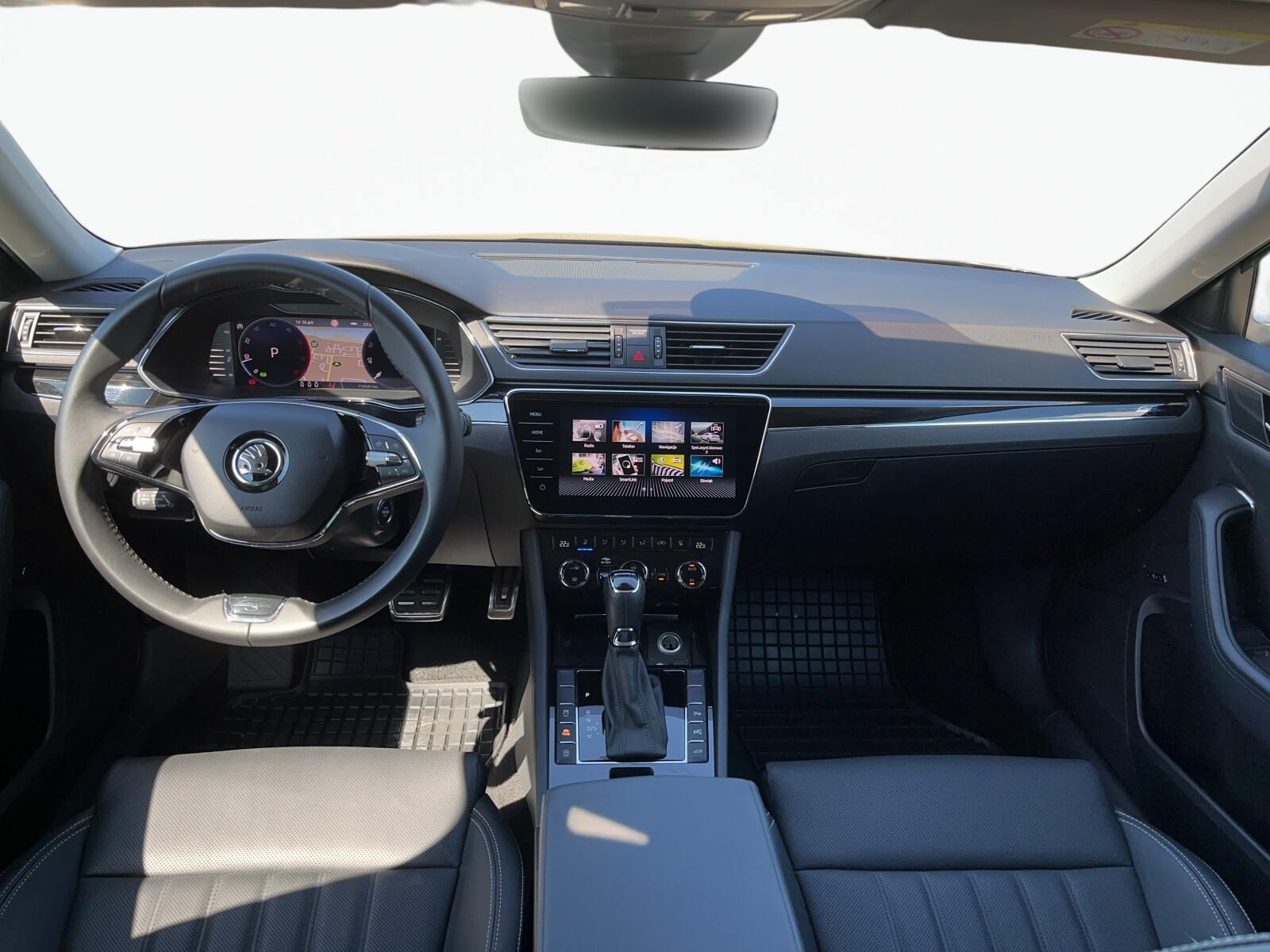 Škoda Superb - zdjęcie 12