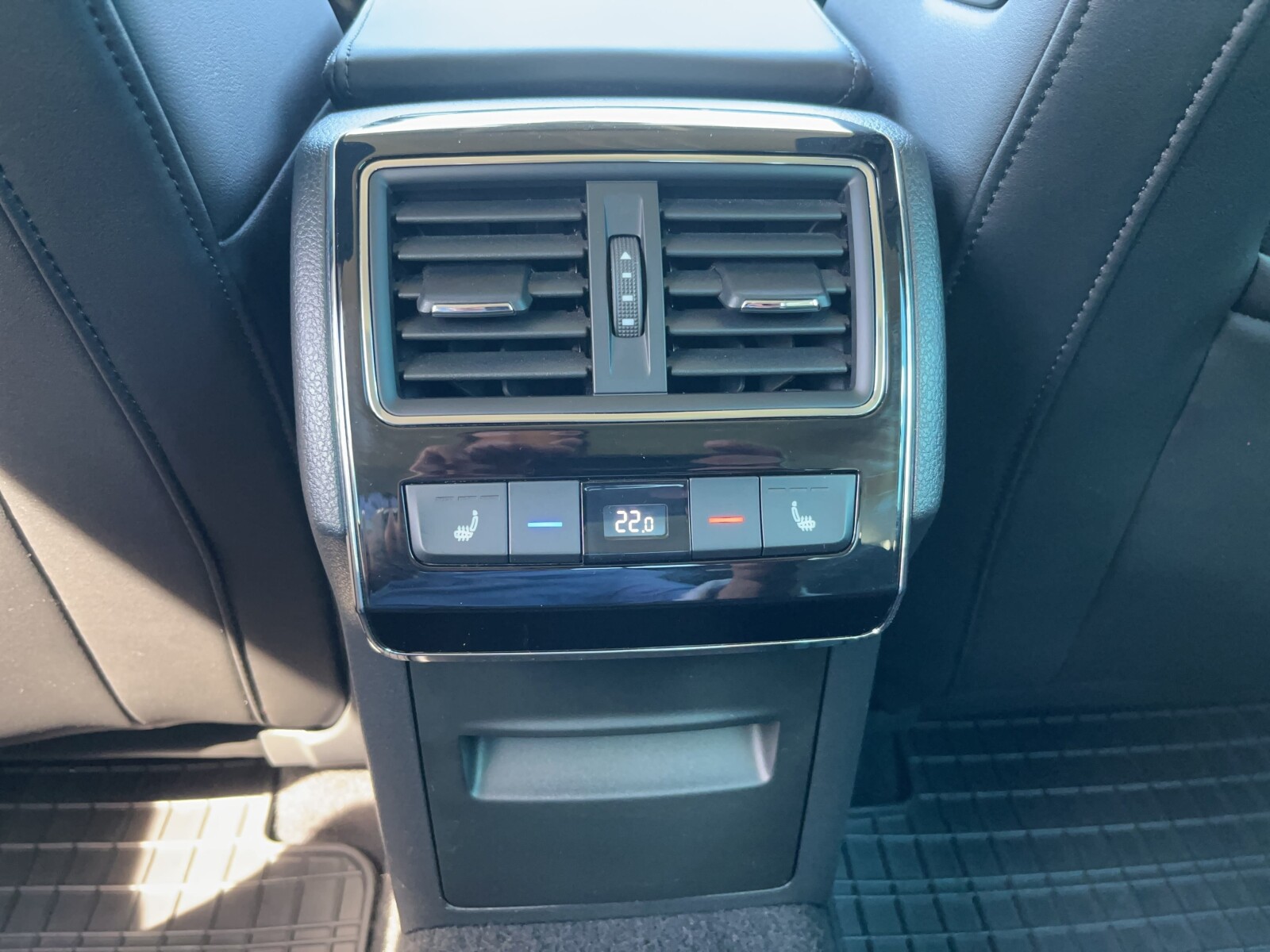 Škoda Superb - zdjęcie 11