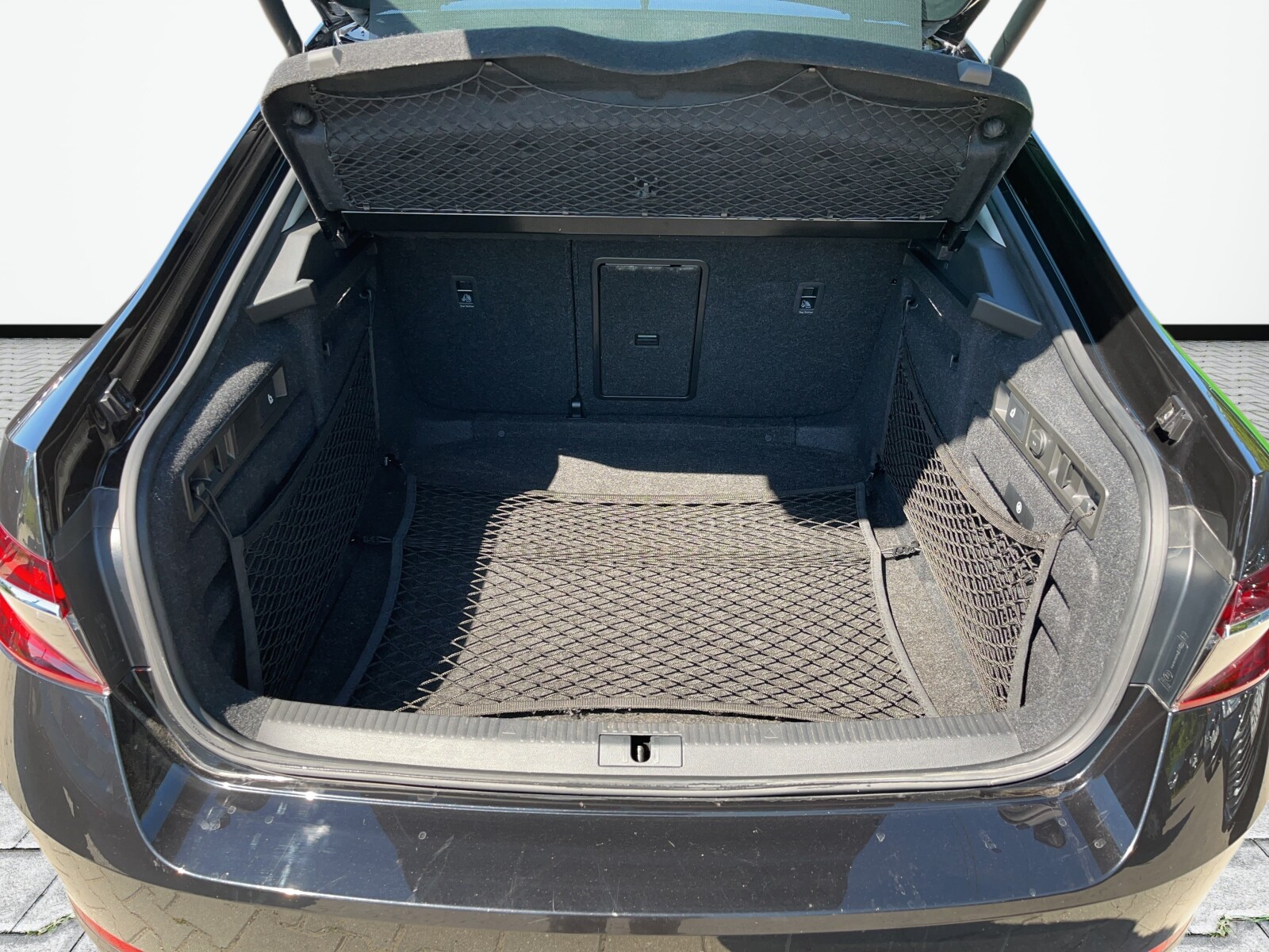 Škoda Superb - zdjęcie 14