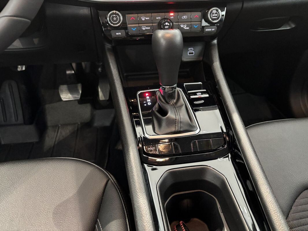 Jeep Compass - zdjęcie 16
