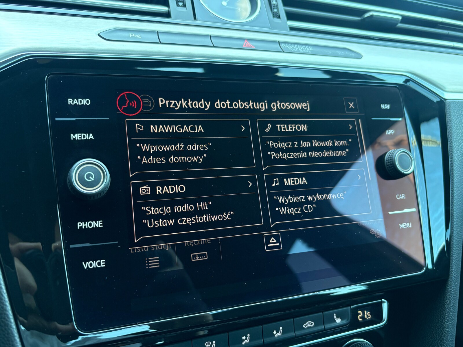 Volkswagen Passat - zdjęcie 31