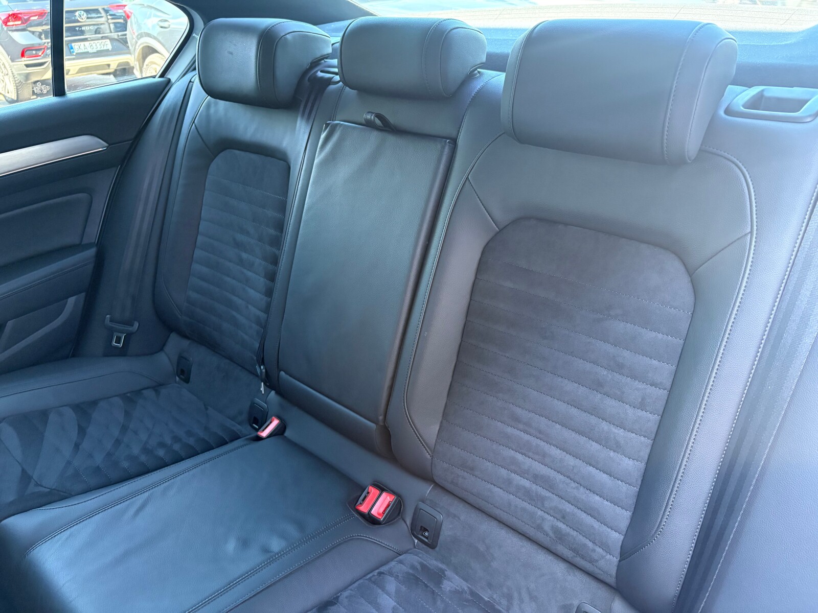 Volkswagen Passat - zdjęcie 13