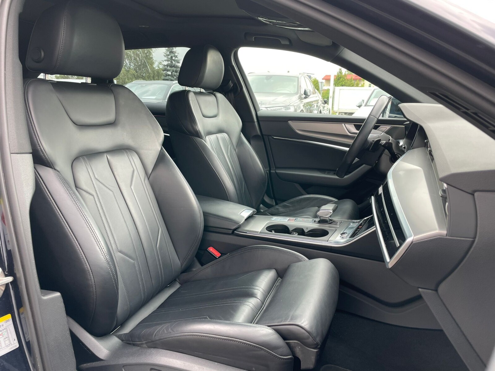 Audi A6 Avant - zdjęcie 23