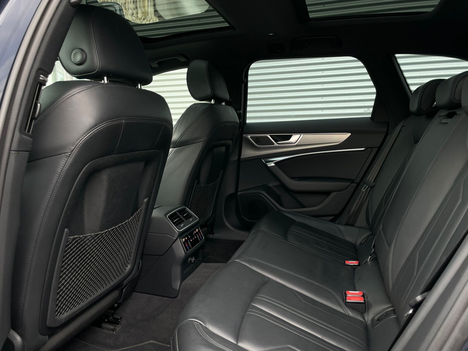Audi A6 Avant - zdjęcie 12