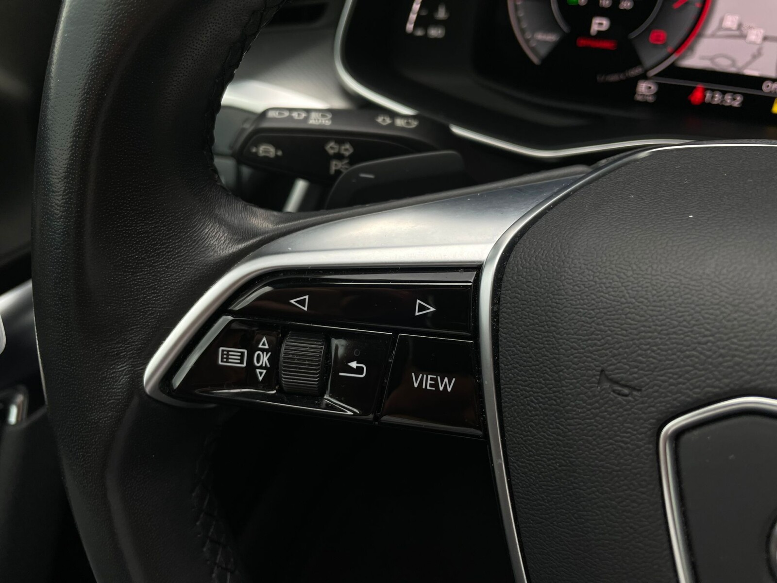 Audi A6 Avant - zdjęcie 25