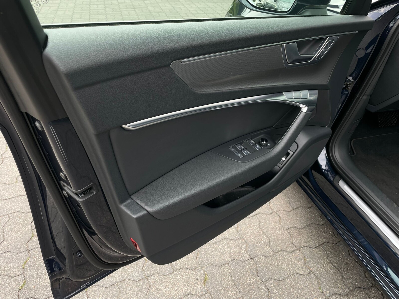 Audi A6 Avant - zdjęcie 19