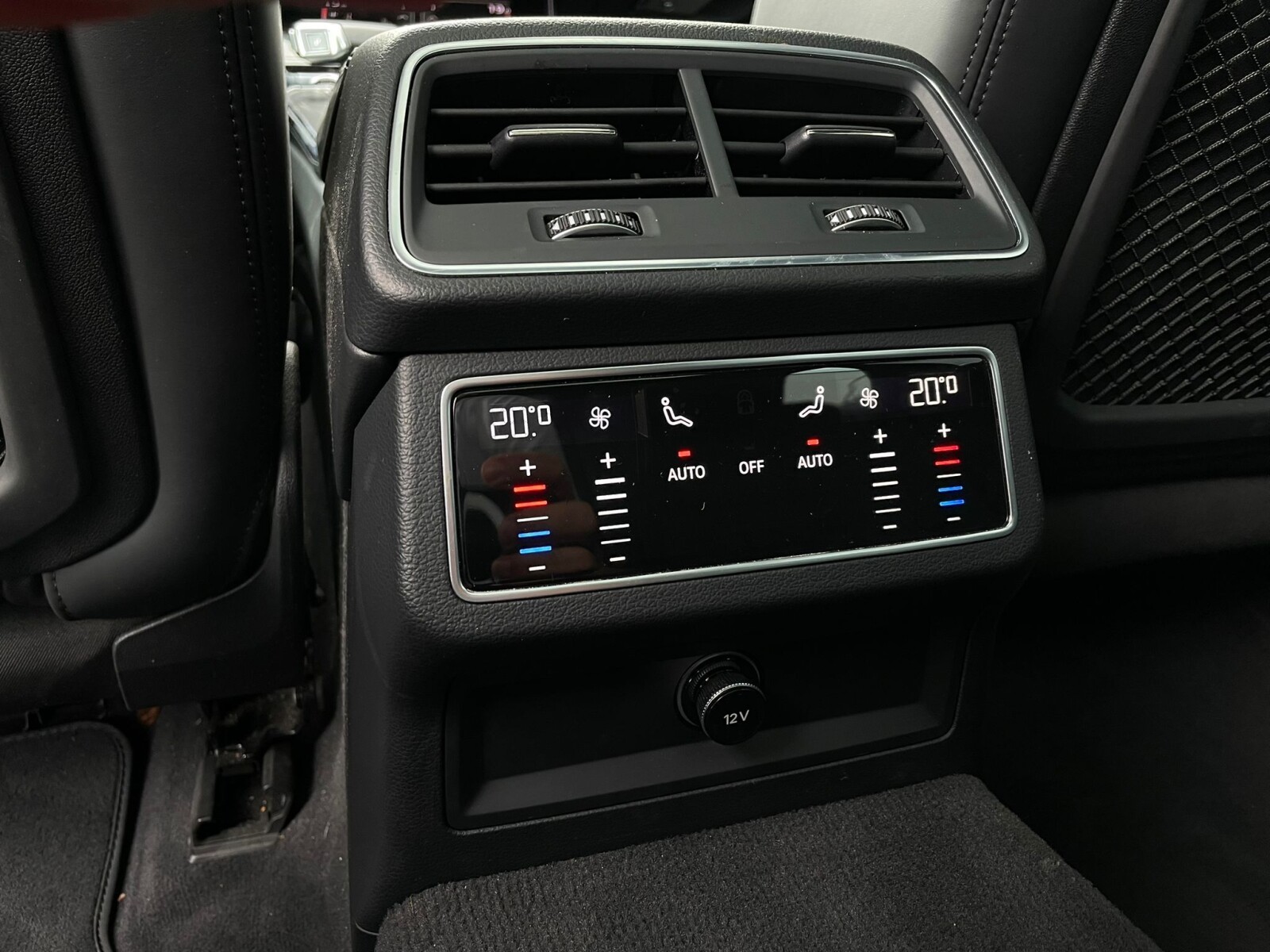 Audi A6 Avant - zdjęcie 14
