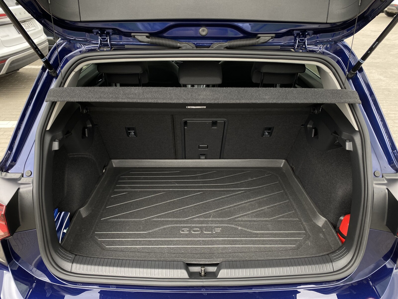 Volkswagen Golf - zdjęcie 14