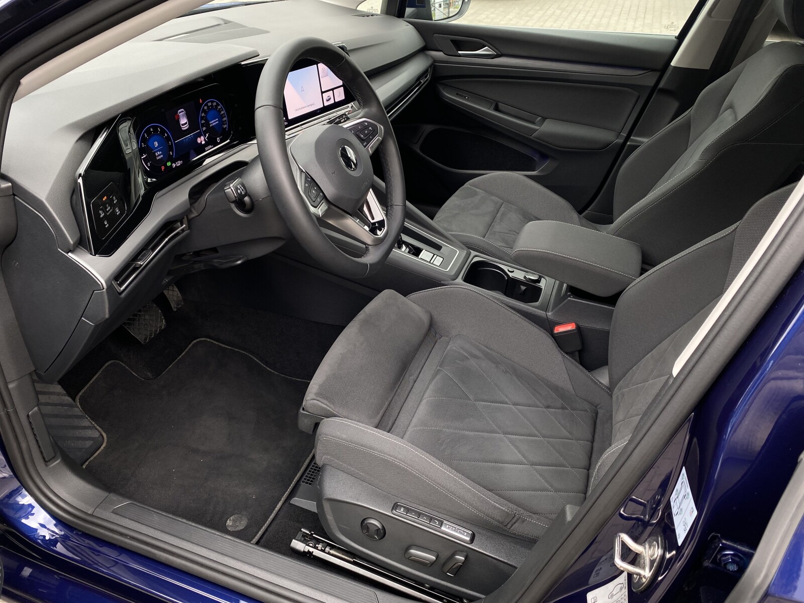 Volkswagen Golf - zdjęcie 9