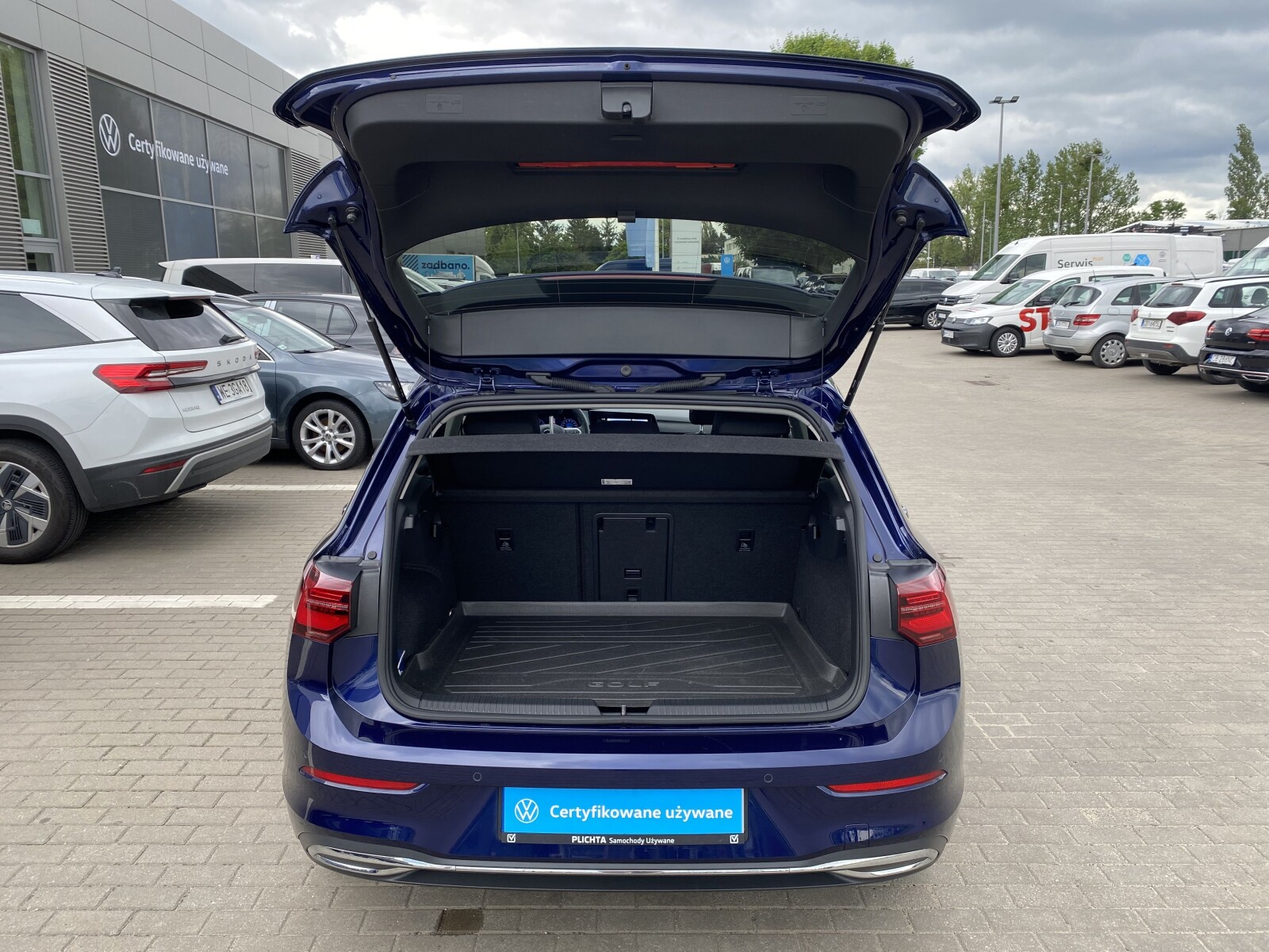 Volkswagen Golf - zdjęcie 13