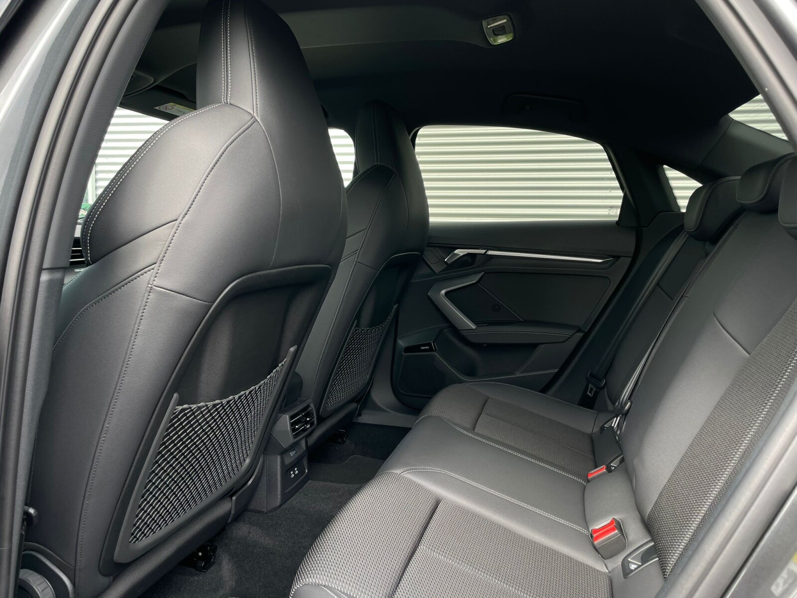 Audi S3 Limousine - zdjęcie 9