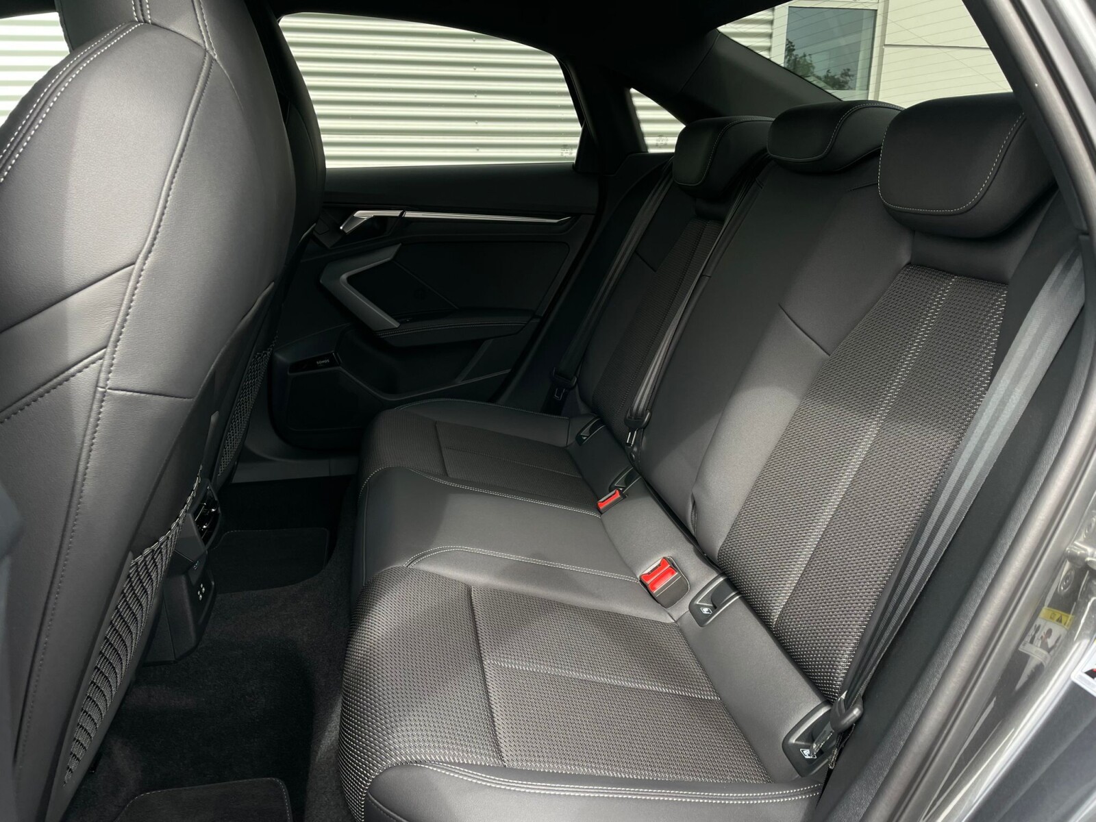 Audi S3 Limousine - zdjęcie 10