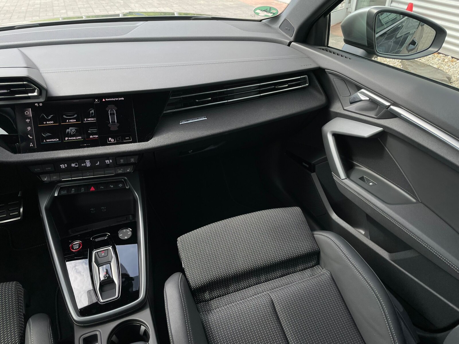 Audi S3 Limousine - zdjęcie 15