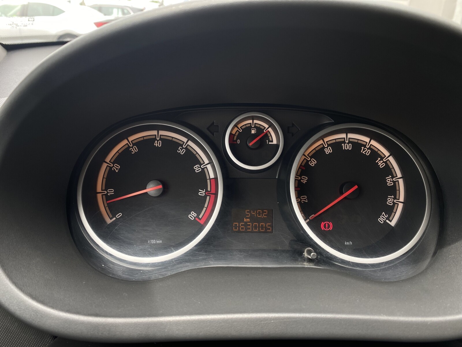 Opel Corsa - zdjęcie 16