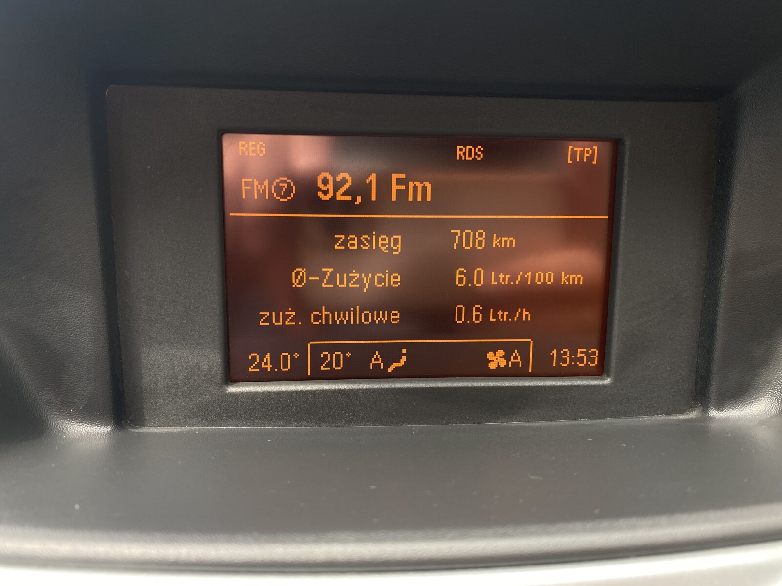 Opel Corsa - zdjęcie 19